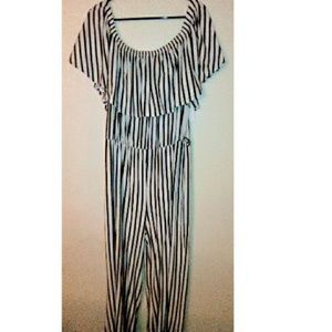 Vibe sportswear Off the shoulder Jumpsuit.